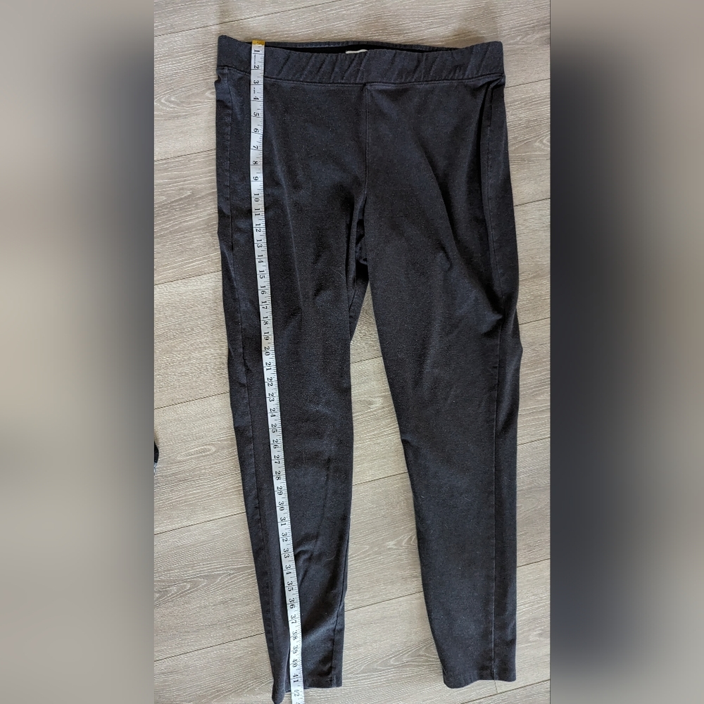 Old Navy pants - Picture 3 of 5